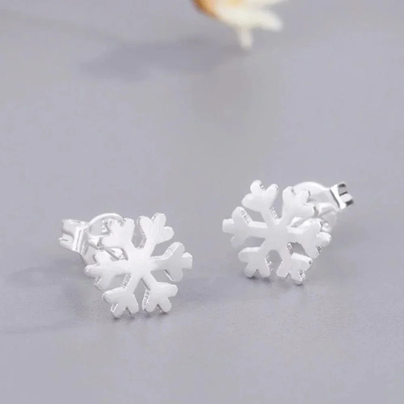 925 Sterling Silver Minimalist Snowflake Earrings - Picture 1 of 3
